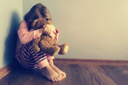 Reconnu coupable d’agression sexuelle sur sa petite-fille de 4 ans, un Belge acquitté en raison de son traitement