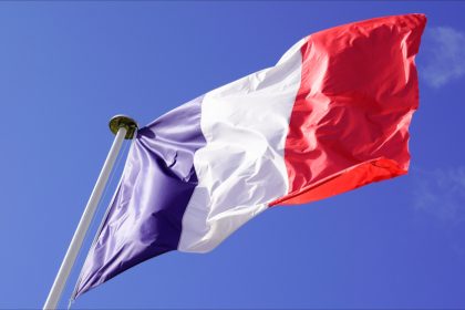 Rhône : le drapeau français de la mairie de Cublize volontairement incendié à l&rsquo;aide d&rsquo;une perche