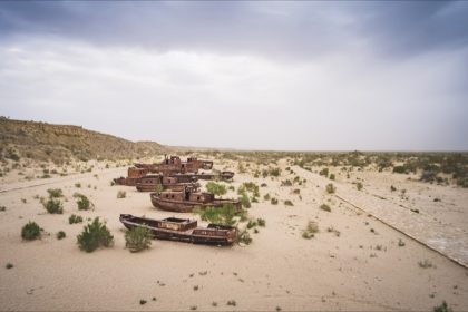 Catastrophe écologique : l’un des plus grands lacs du monde n’est plus qu’une étendue de poussières toxiques