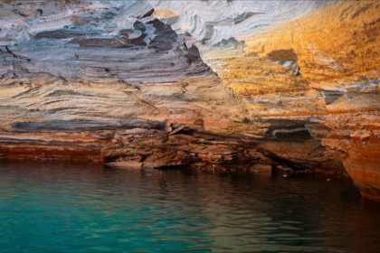 Albanie : le plus grand lac thermal souterrain du monde découvert à 100 mètres de profondeur