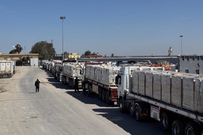 Israël défend l&rsquo;interruption de l&rsquo;aide à Gaza en cette fin de première phase ; 25.000 camions de vivres ont été livrés