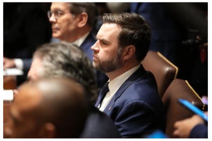 J.D. Vance se rendra au Groenland alors que le Danemark condamne la « pression » américaine sur ce territoire