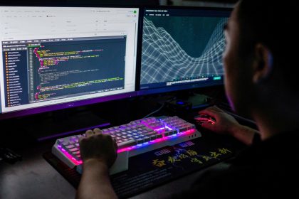 Une cybermenace de rançongiciel internationale utilisant un « modèle d’extorsion double » signalée par le FBI