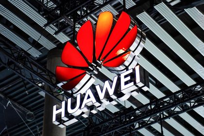 L&rsquo;UE interdit temporairement les lobbyistes de Huawei dans le cadre d&rsquo;une enquête pour corruption