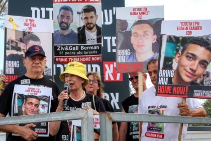 Le Hamas propose de libérer le dernier otage américain ; Israël dénonce une « guerre psychologique »