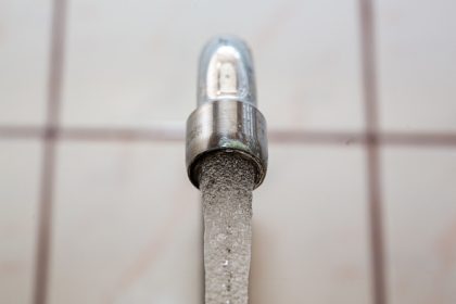 Qualité et prix de l’eau : inquiétude grandissante des collectivités et du public