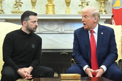 Volodymyr Zelensky déplore l&rsquo;affrontement à la Maison-Blanche et se dit prêt à entamer de nouveaux pourparlers de paix