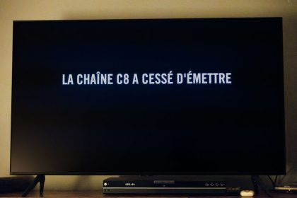 Privé de la chaîne C8, Cyril Hanouna a quand même réuni plus d&rsquo;un million de téléspectateurs lundi comme mardi