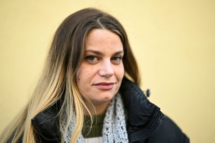 Le maire de Béziers refuse un mariage avec un Algérien sous OQTF, la jeune femme dénonce un « acharnement » politique