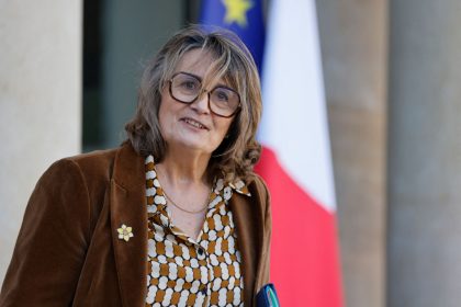Sa fille s&rsquo;est déjà fait traiter de « sale Blanche » : la porte-parole du gouvernement évoque le racisme anti-Blanc