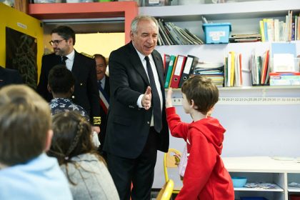 Éducation : des mesures de « reconquête de l&rsquo;écrit » annoncées pour la rentrée par François Bayrou