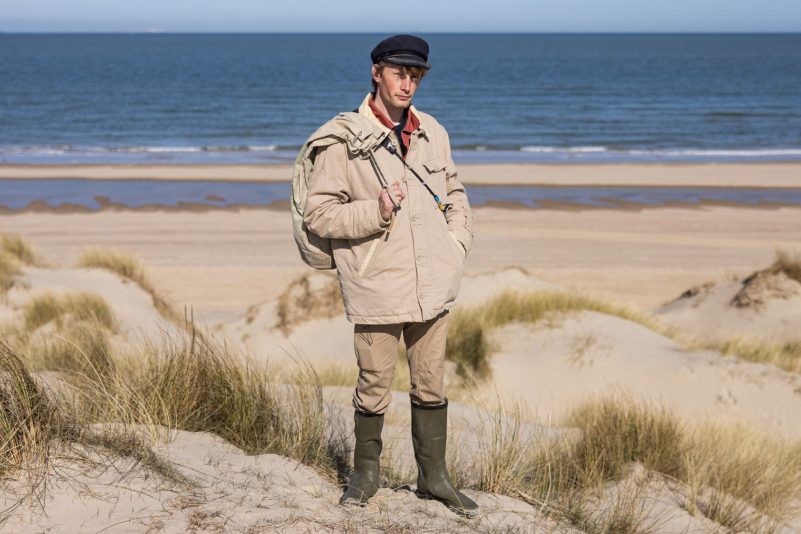 Migrants : les objets trouvés sur les plages de la mer du Nord racontent un bout de vie de ces exilés