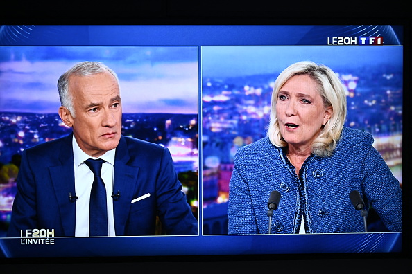 Marine Le Pen condamnée : la leader du RN fustige une « décision politique » et réaffirme ses ambitions pour 2027