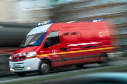 Une femme enceinte et son garçon de 10 ans décèdent dans un violent choc routier