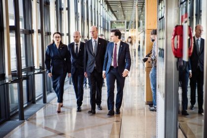 L&rsquo;Europe devrait renforcer sa présence militaire sur son propre territoire afin de permettre aux États-Unis de se concentrer sur l&rsquo;Asie-Pacifique