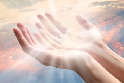 « Nous avons transformé la lumière en un solide » : des physiciens italiens rendent tangible l’intangible