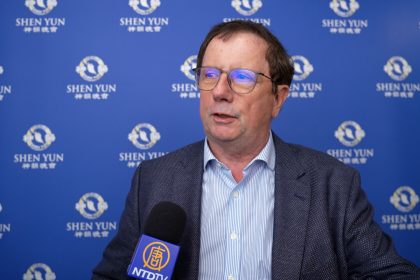 Shen Yun, « une envie de réussir dans l’excellence », remarque un ancien directeur informatique à l’international