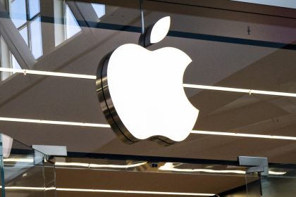 La Commission européenne inflige à Apple et Meta près de 800 millions de dollars d&rsquo;amendes combinées pour infraction à la réglementation