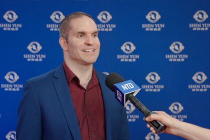 Shen Yun à Montréal : « Ça n’a pas de prix ce spectacle-là », selon un spectateur