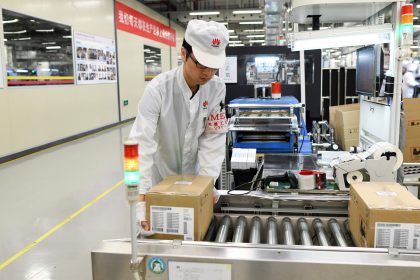 Les usines chinoises tournées vers l&rsquo;exportation suspendent leur production au milieu de la guerre des tarifs douaniers sino-américaine