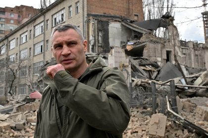 Le maire de Kiev estime que l&rsquo;Ukraine pourrait devoir céder temporairement des terres pour assurer la paix