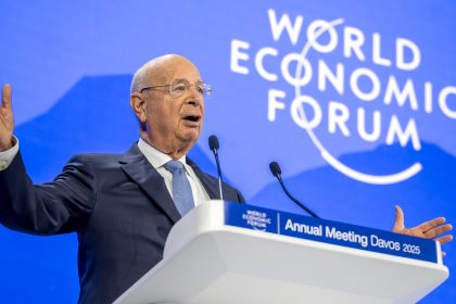 Klaus Schwab, 88 ans, démissionne du Forum économique mondial