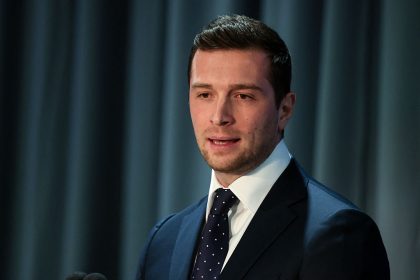 « Tout sera fait » pour empêcher le RN « d&rsquo;arriver au pouvoir », accuse Bardella