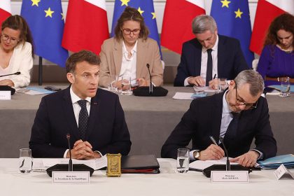 Nouveaux tarifs douaniers : Emmanuel Macron présente son plan de riposte