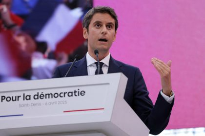 Marine Le Pen condamnée dénonce une « décision politique », « tu voles, tu paies » répond Gabriel Attal