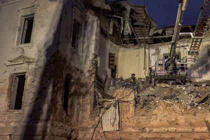 Ukraine : les Européens et les Américains condamnent une frappe russe ayant fait au moins 34 morts