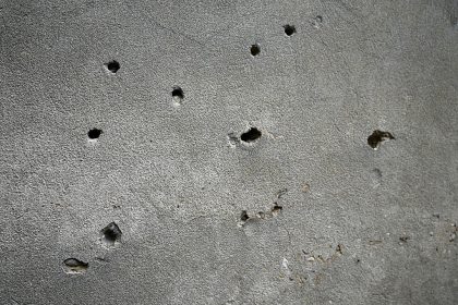 Incendies de véhicules, tirs d&rsquo;armes : plusieurs prisons ont été prises pour cibles dans la nuit