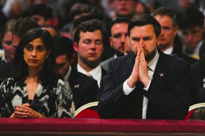 JD Vance a rencontré le pape François à Pâques, l&rsquo;immigration et les conflits mondiaux ont été évoqués