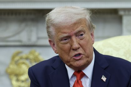 Donald Trump blâme Biden, Poutine et Zelensky pour la guerre en Ukraine et déclare qu&rsquo;il s&rsquo;efforce d&rsquo;y mettre fin