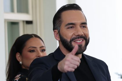 Le Salvador propose d&rsquo;échanger des expulsés vénézuéliens des États-Unis contre des prisonniers politiques de Maduro