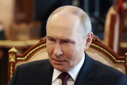 Vladimir Poutine se dit prêt à organiser des pourparlers bilatéraux avec l&rsquo;Ukraine en vue d&rsquo;une trêve