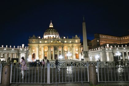 Prochaines étapes : les funérailles du pape François et le conclave
