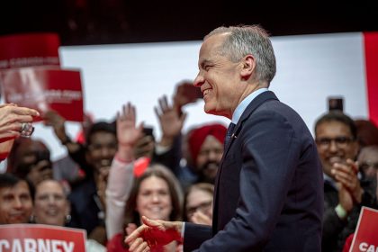 Les libéraux avec Mark Carney remportent les élections canadiennes