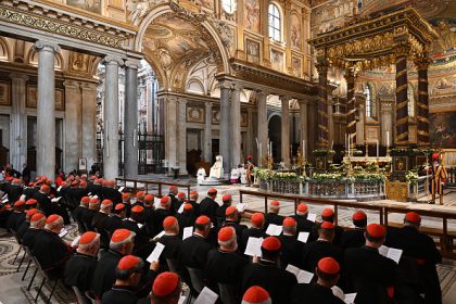 Le conclave chargé d&rsquo;élire le nouveau pape commencera le 7 mai