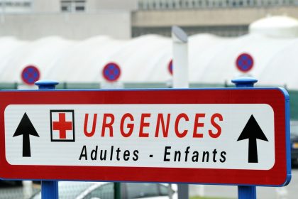 Leur fille rechute d&rsquo;une leucémie, les parents annulent leur voyage mais l&rsquo;agence rechigne à les rembourser