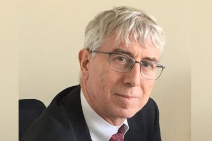 Droits de douanes : « Dans le contexte de temporisation de la Maison-Blanche, l&rsquo;Europe n&rsquo;a pas intérêt à céder quoi que ce soit à l’Amérique », analyse François Ecalle