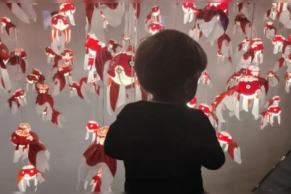 Bryann, 20 mois, décède après s’être étouffé en mangeant une banane dans sa crèche : ses parents en quête de réponses