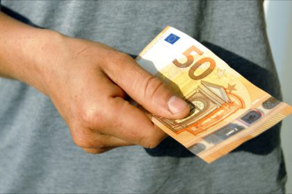 Votre paiement pourrait être refusé : de nombreux billets de 50 euros bientôt retirés de la circulation en Espagne