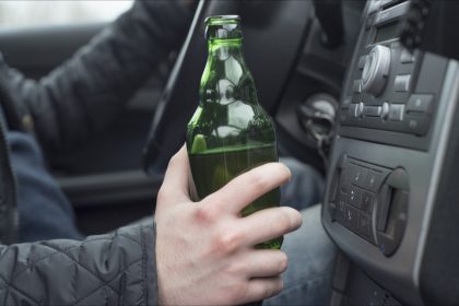 Un conducteur de 21 ans, sans permis, avec 4g d&rsquo;alcool dans le sang, arrêté après avoir refusé d&rsquo;obtempérer