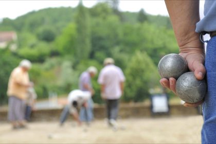 Jura : un bouliste reçoit un cochonnet dans l&rsquo;œil et devient aveugle pendant 48 heures