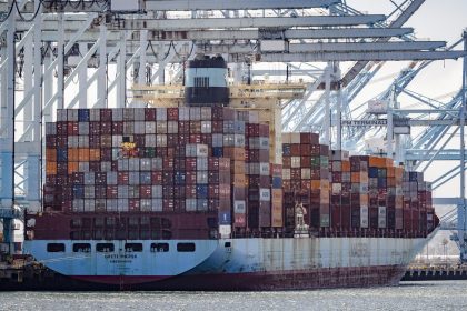 Déficit commercial record aux États-Unis en mars en amont des nouveaux tarifs douaniers