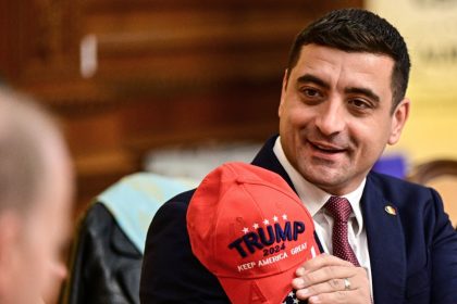 George Simion à Epoch Times : « Les cadres communistes du régime de Ceaușescu sont toujours aux commandes sous un vernis pro-européen »