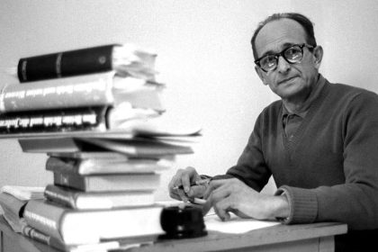 Argentine : des centaines de documents nazis trouvés dans les archives de la Cour suprême