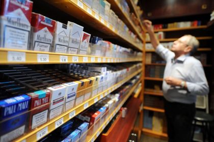 Le tabagisme à un « niveau historiquement bas » : les ventes de tabac ont de nouveau reculé en 2024, de -11,5% en un an