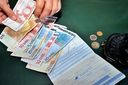 L&rsquo;assurance vie capitalise un montant record, le livret A étant moins attractif