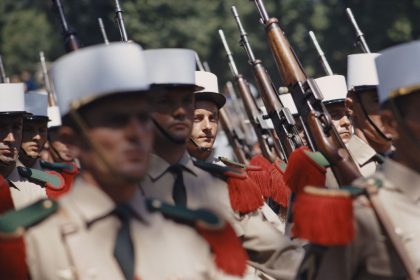 « Dans l’urgence, mais sans paniquer », un légionnaire sauve deux femmes et un bébé piégés dans une crue